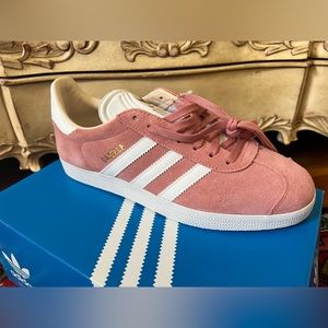 Adidas Gazelle Sneakers size 7.5 Barbie PINK Mauve